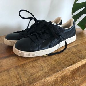 PUma black leather sneakers